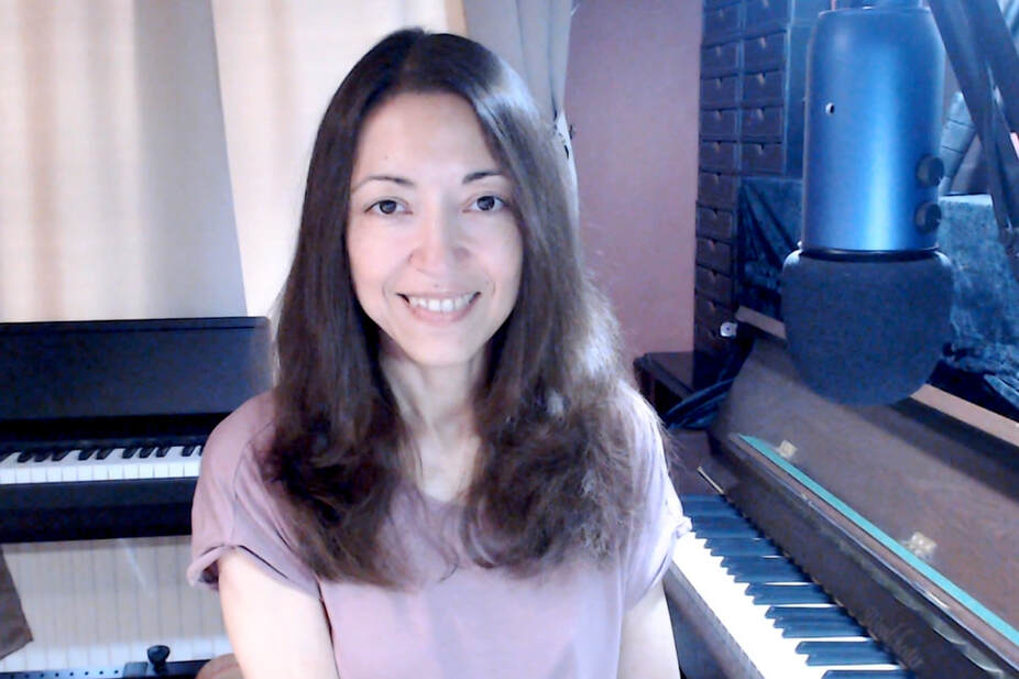 Ruth Pheasant BA (Hons) Music FISM. Experienced piano teacher providing tuition on Zoom, Teams, FaceTime or correspondence.