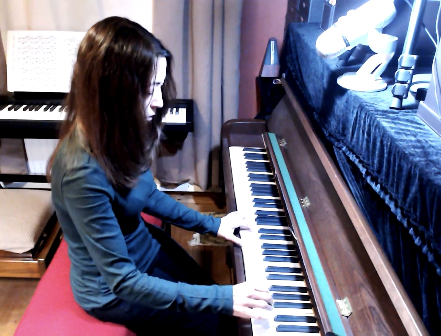 Night and Ember – Improvisation in F Phrygian & F Mixolydian ♭6