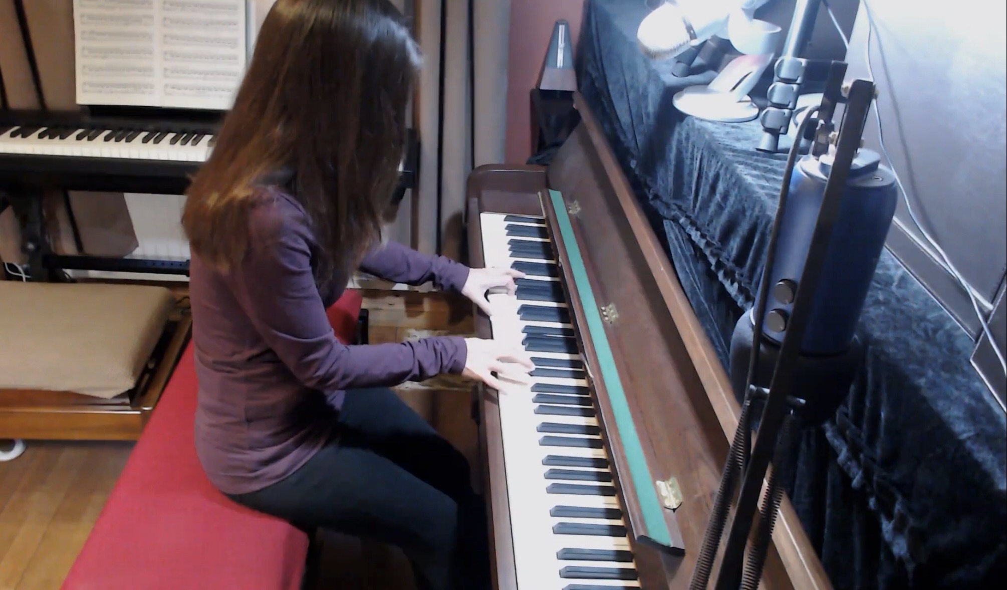 Intermezzo in B♭ – Improvisation in B♭ Mixolydian & G Aeolian, With E♭ Lydian