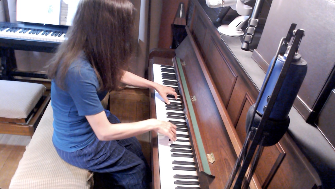A Story in the Waves — Improvisation in C♯ Aeolian & E Dorian